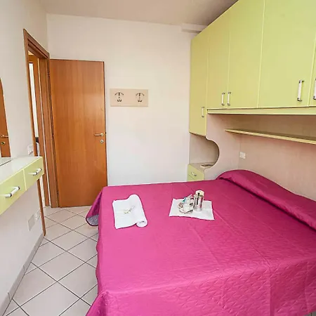 With Pool In 57970 Appartamento *