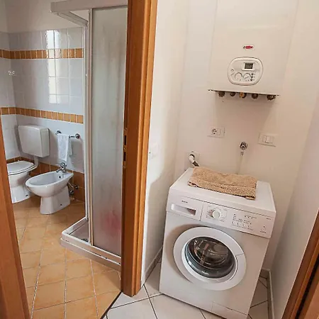 With Pool In 57970 Appartamento Rosolina Mare